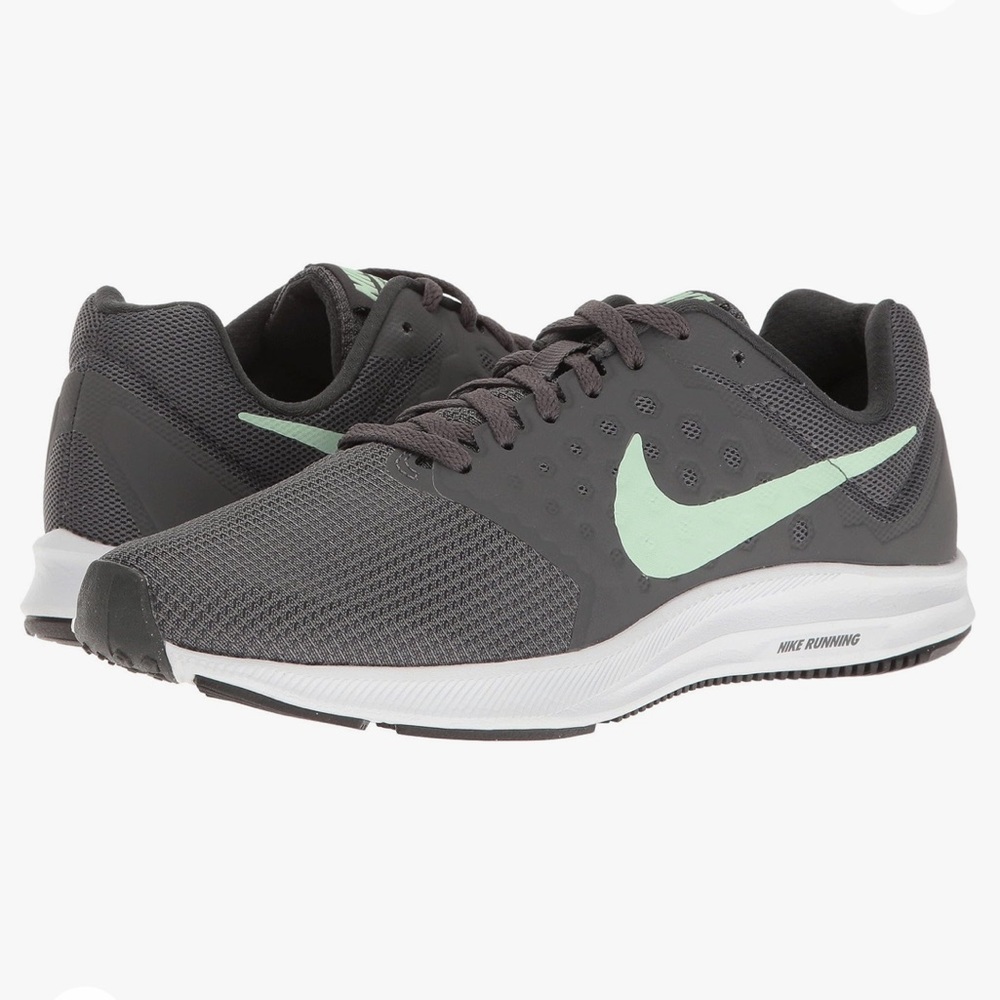 Nike | gray & mint green running sneakers 👟